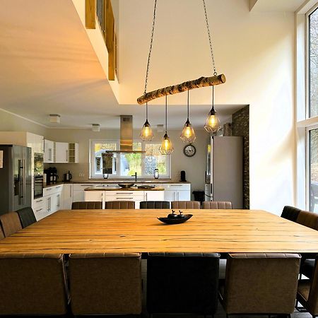 Villa Thormarcon Am Plauer See Fuer 18 Gaeste, Sauna, Pool Lenz Luaran gambar